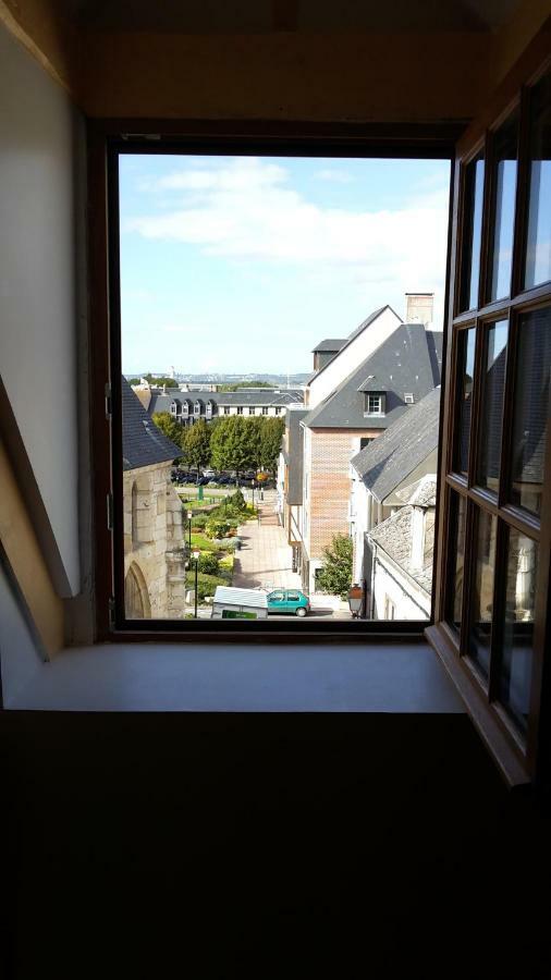Le Saint Leonard...Il Est Orange Apartment Honfleur Exterior photo